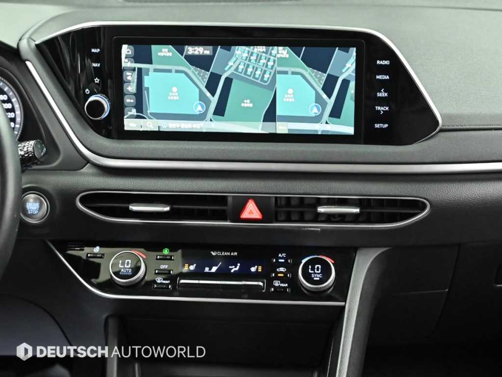 Hyundai Sonata — photo 14
