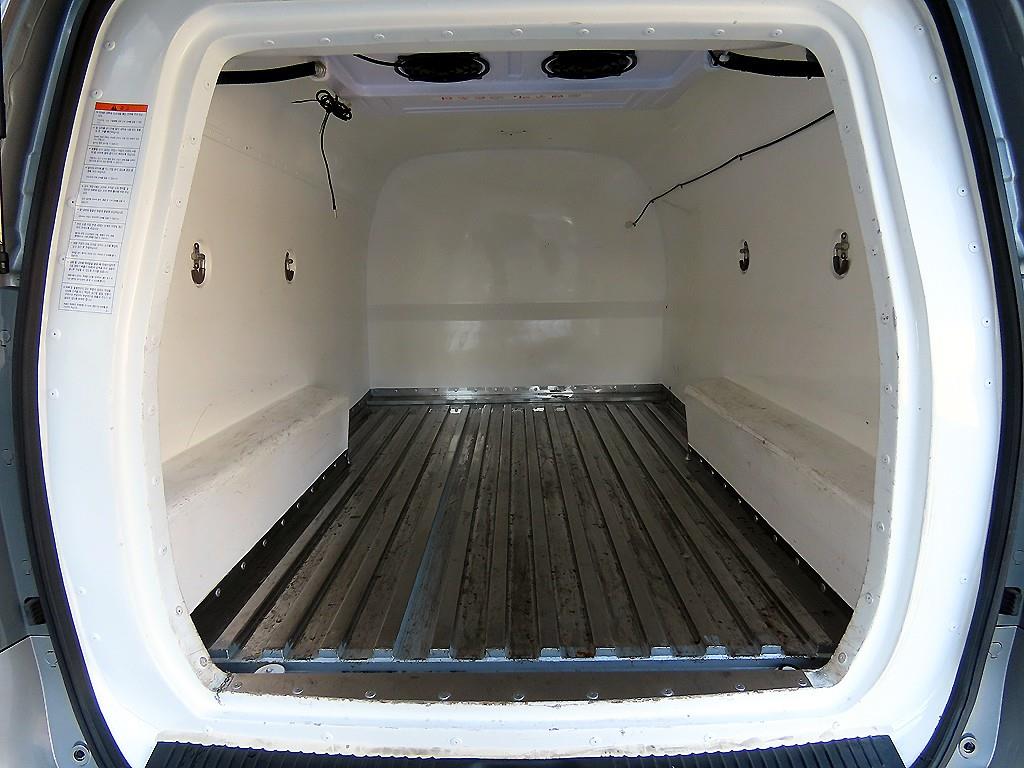 Hyundai Starex — photo 17