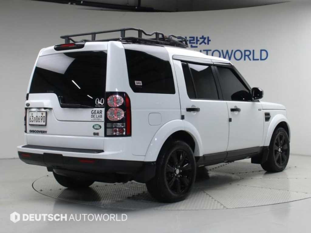 Land Rover Discovery — photo 02