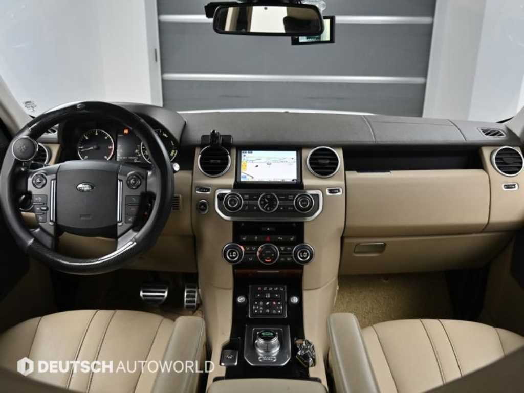 Land Rover Discovery — photo 07