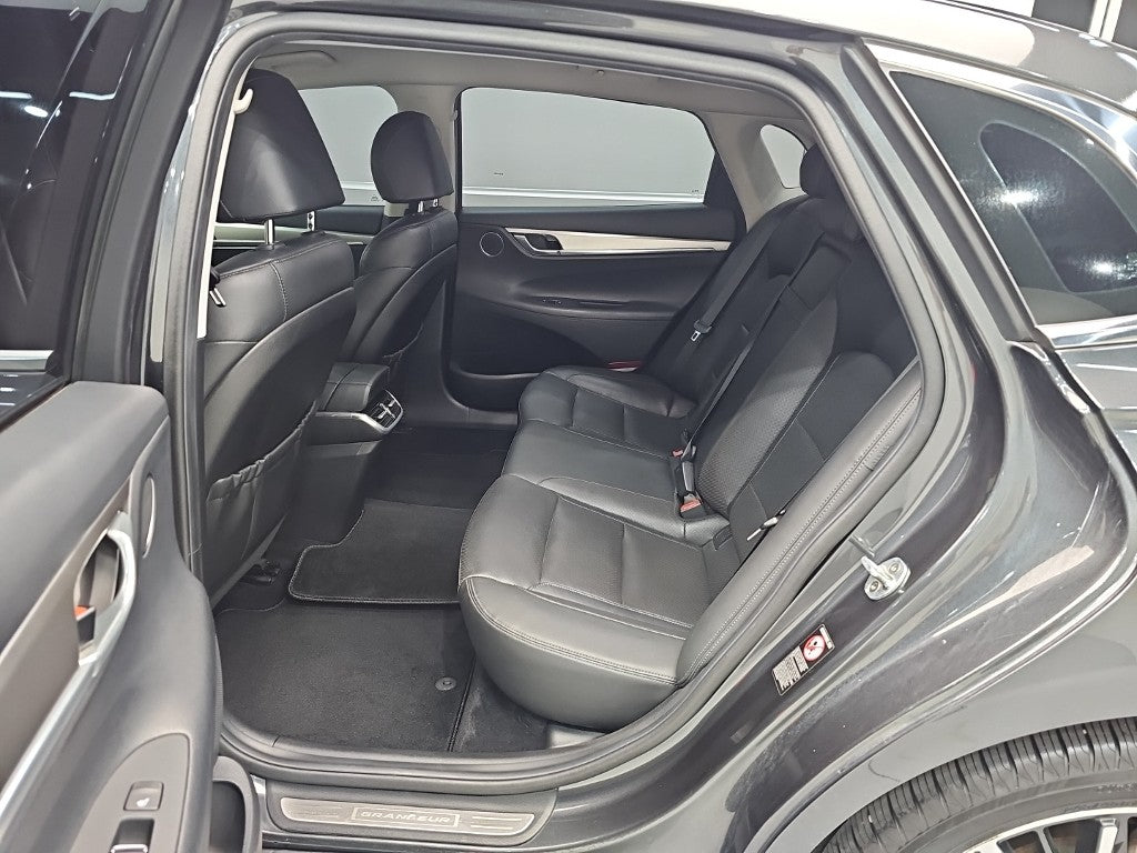 Hyundai Grandeur — photo 12