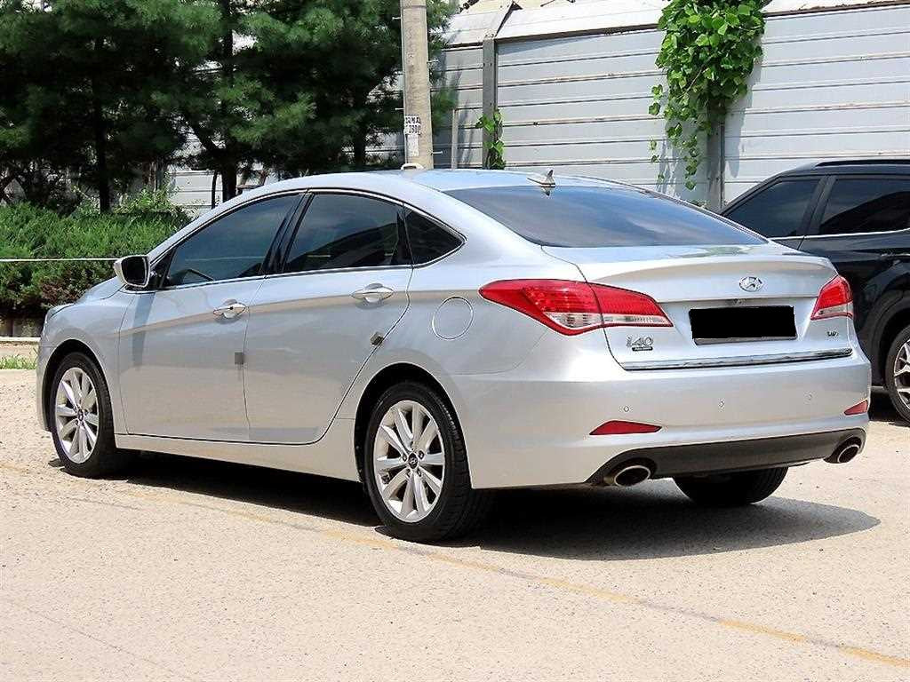 Hyundai i40 — photo 03