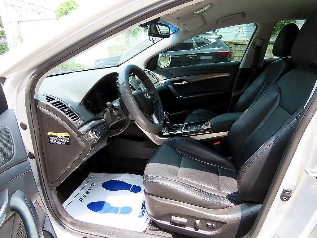 Hyundai i40 — photo 05