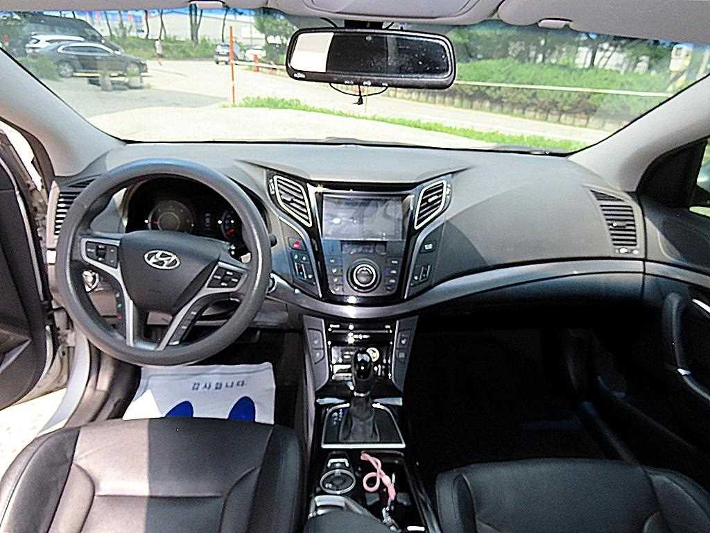 Hyundai i40 — photo 07