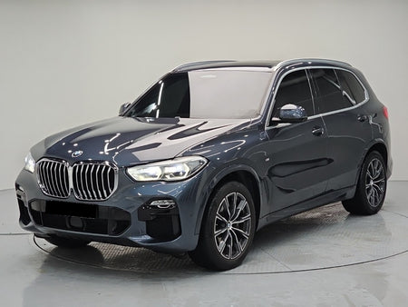 BMW X5 — photo 01