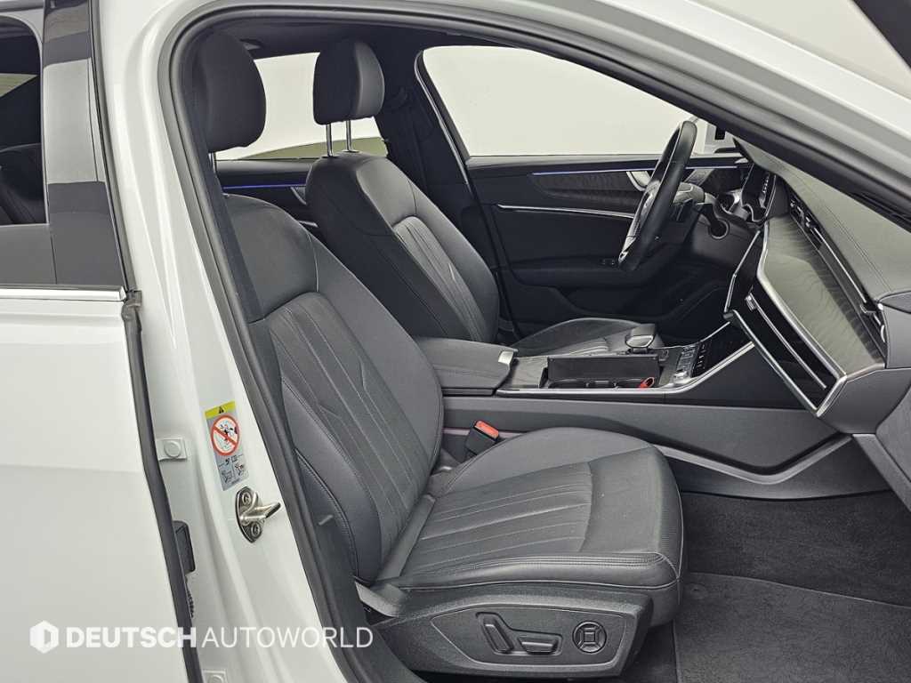 Audi A6 — photo 10