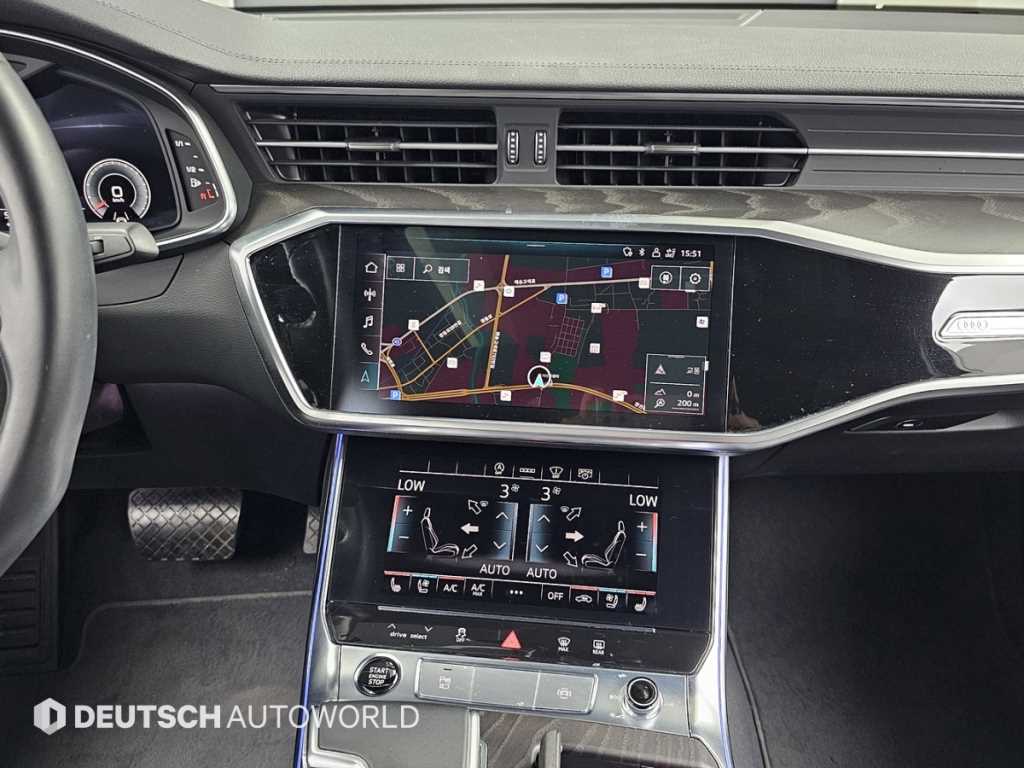 Audi A6 — photo 14
