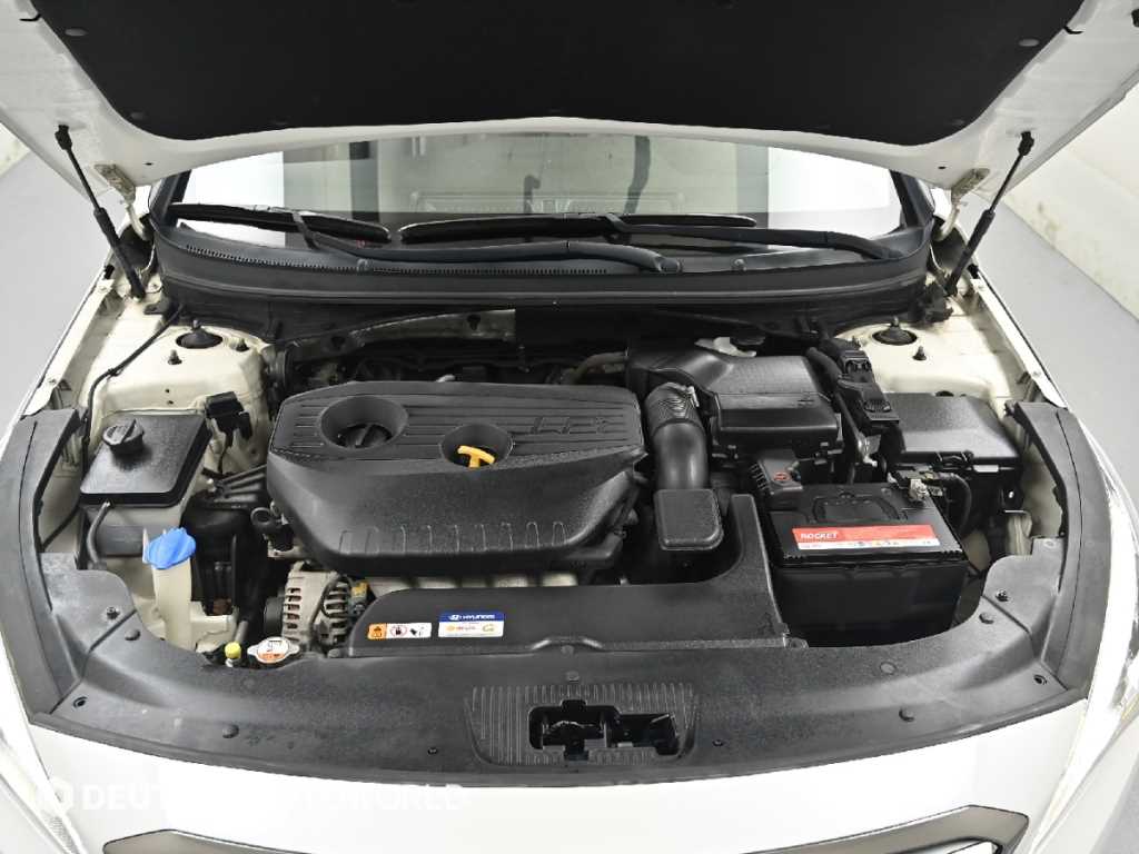 Hyundai Sonata — photo 06