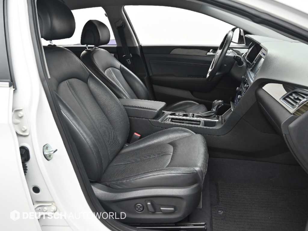 Hyundai Sonata — photo 10