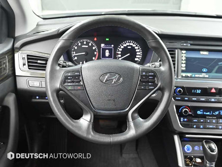 Hyundai Sonata — photo 13