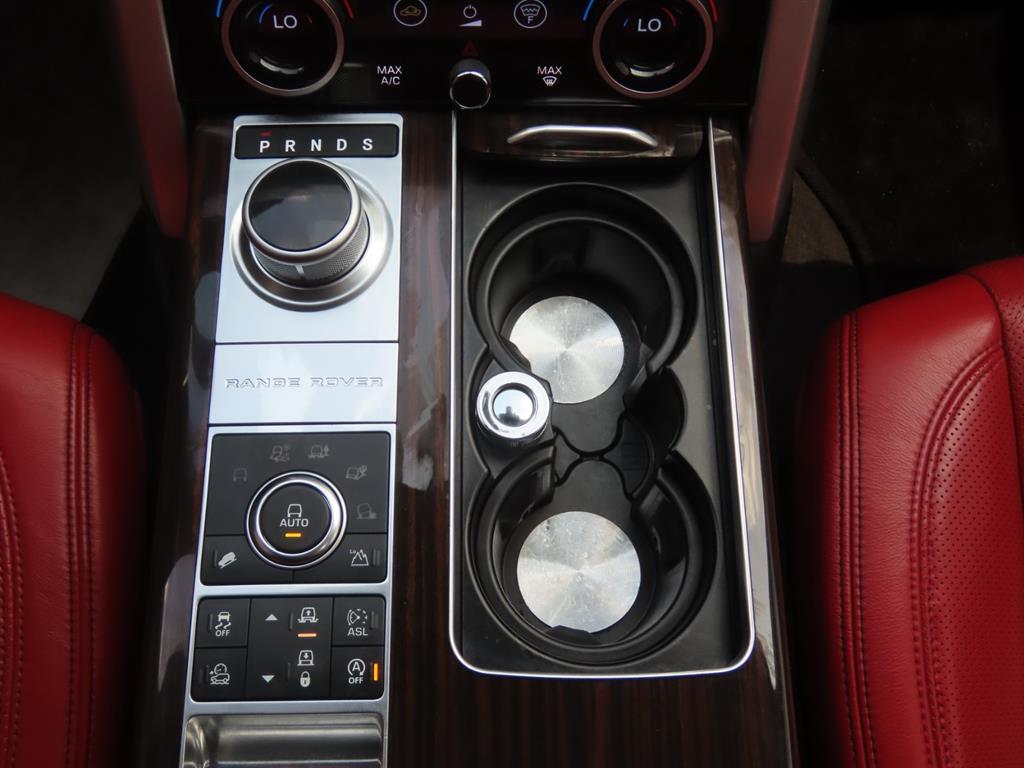 Land Rover Range Rover — photo 12