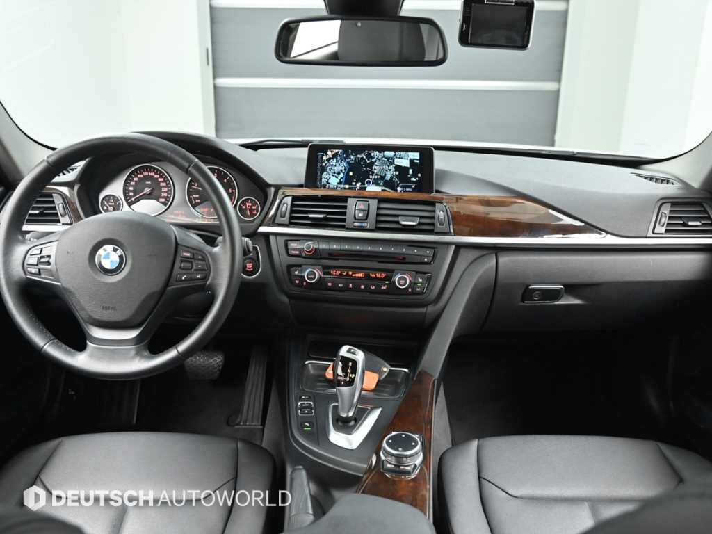 BMW 3-Series — photo 07