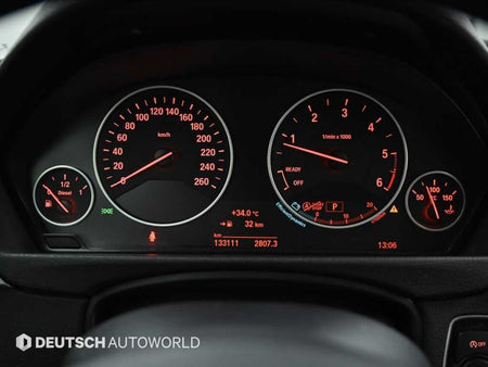 BMW 3-Series — photo 08