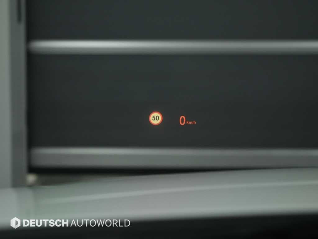 BMW 3-Series — photo 17
