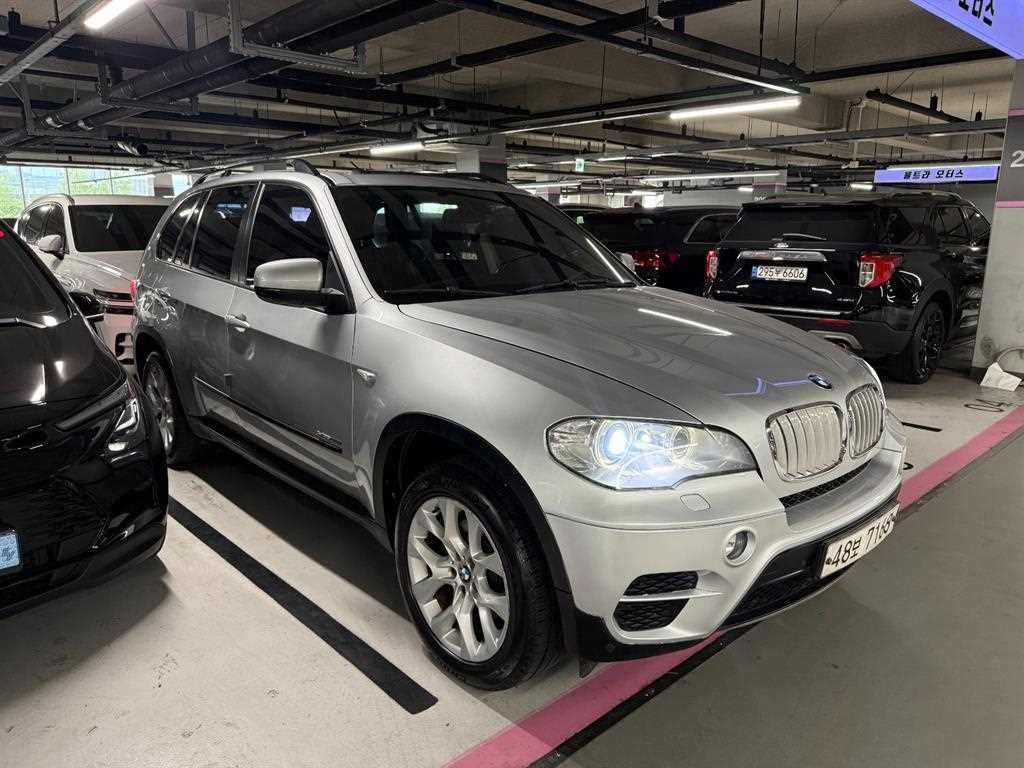 BMW X5 — photo 02