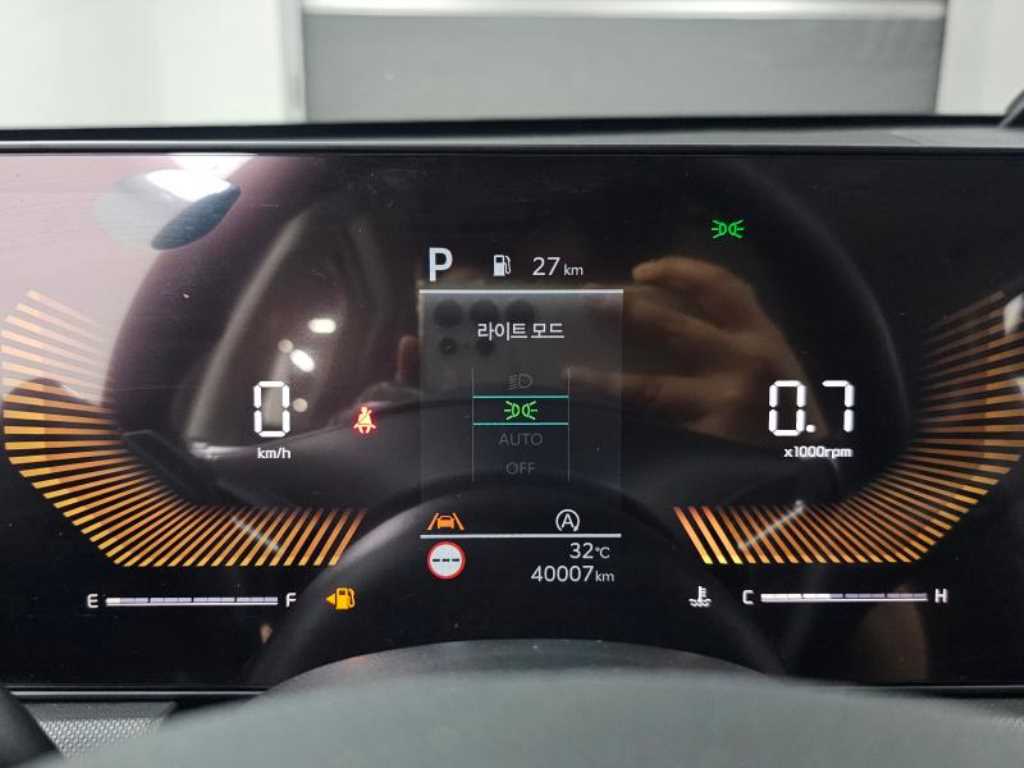 Kia K5 — photo 08
