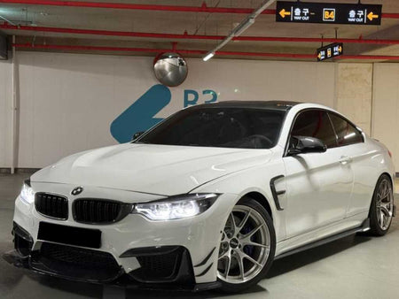 BMW M4 — photo 01