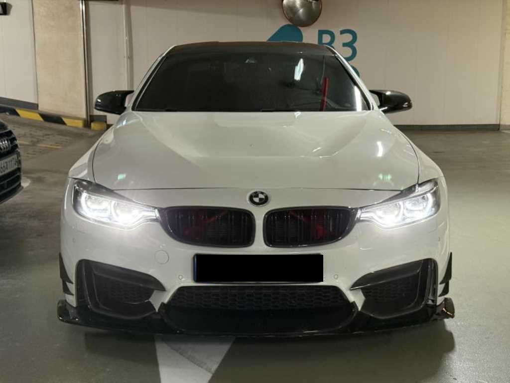 BMW M4 — photo 05