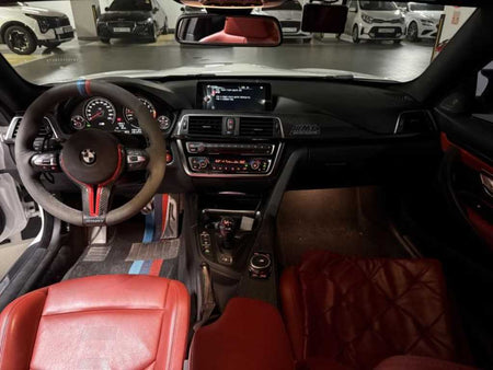 BMW M4 — photo 09
