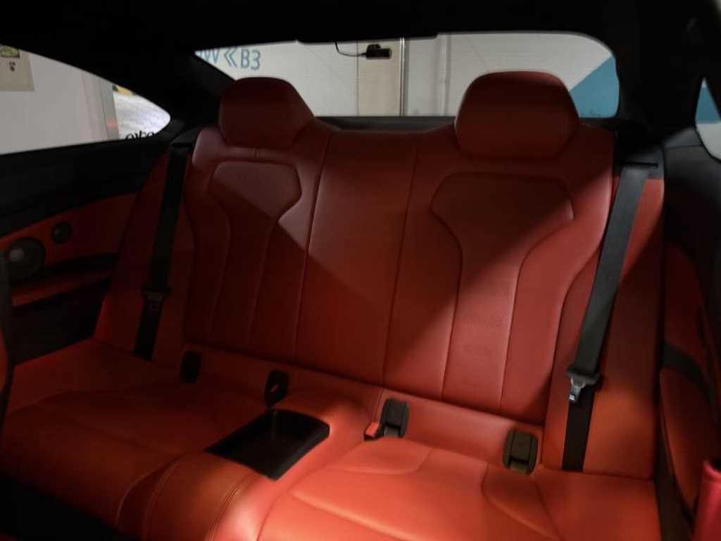 BMW M4 — photo 11