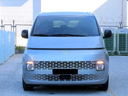 Hyundai Staria — photo 01