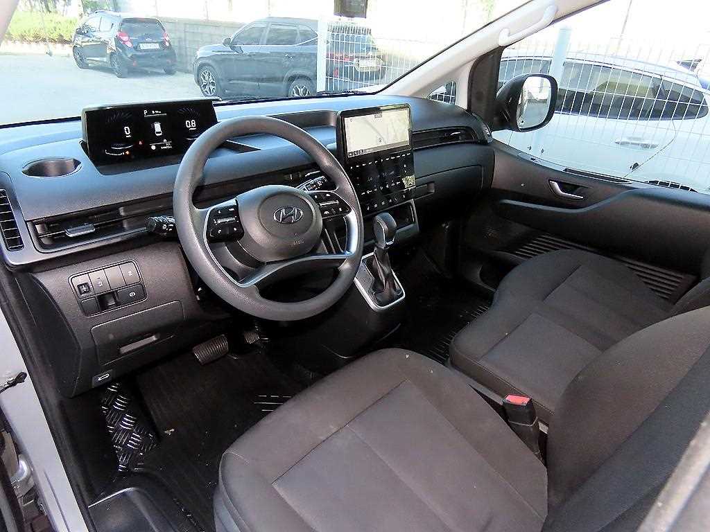 Hyundai Staria — photo 07