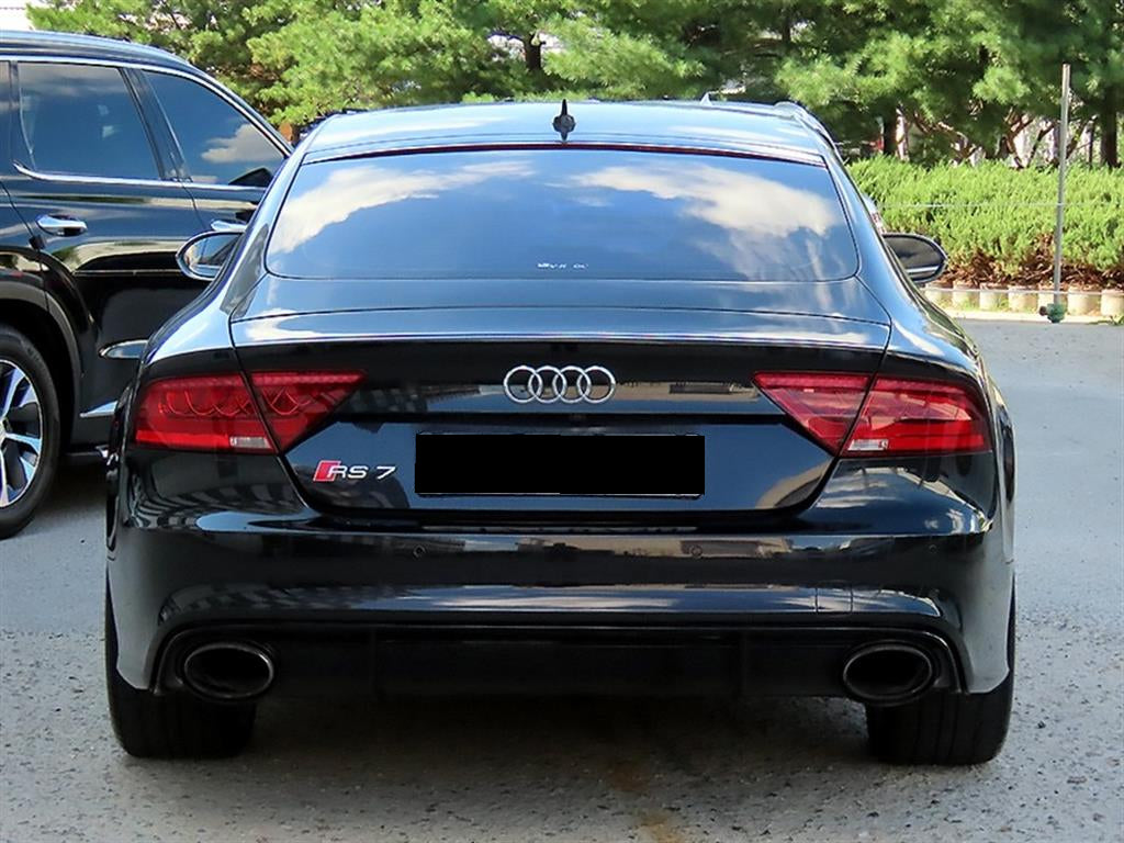 Audi RS7 — photo 04