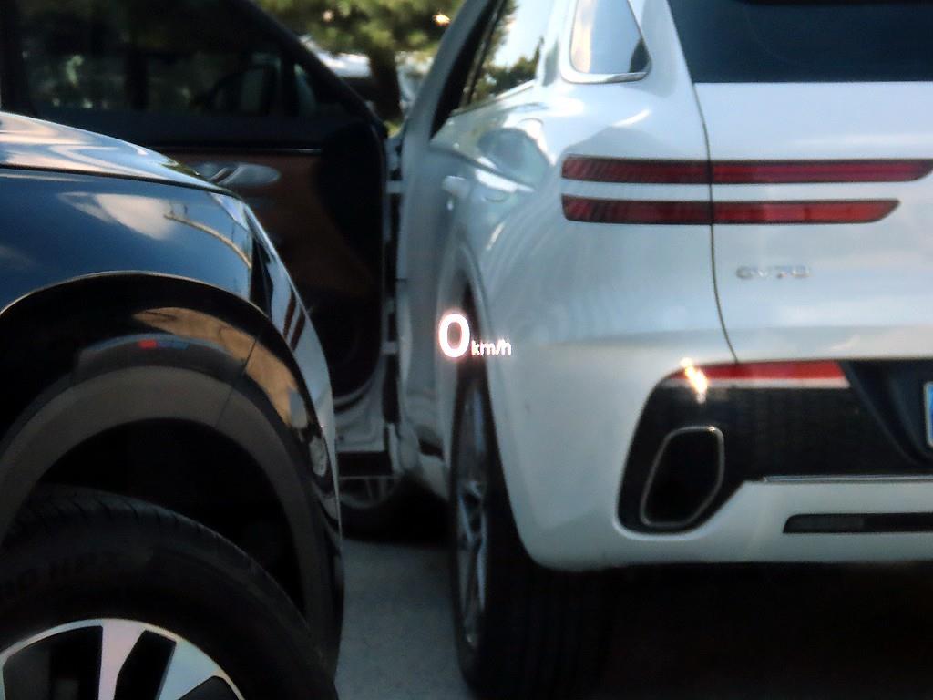Audi RS7 — photo 10