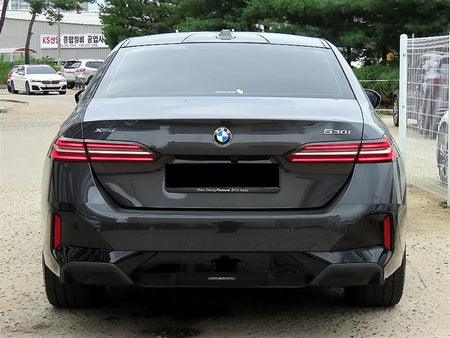 BMW 5-Series — photo 04