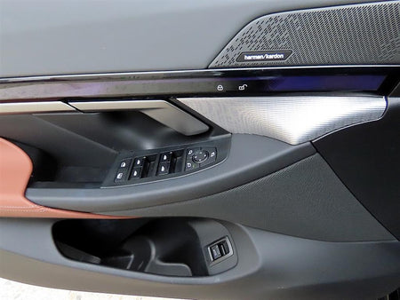 BMW 5-Series — photo 12