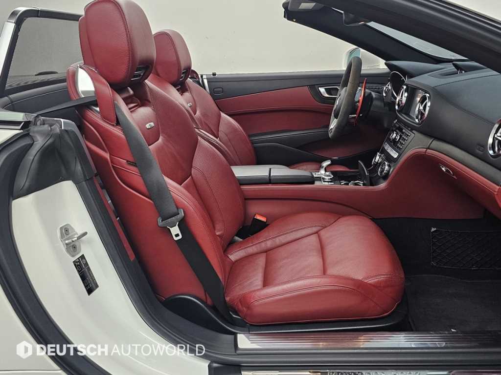 Mercedes-Benz SL-Class — photo 10
