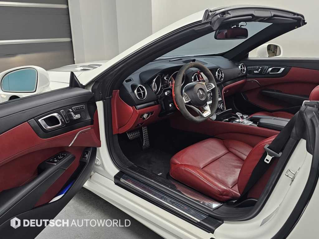 Mercedes-Benz SL-Class — photo 11