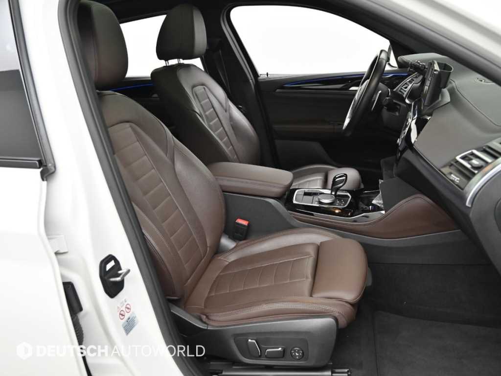 BMW X4 — photo 10
