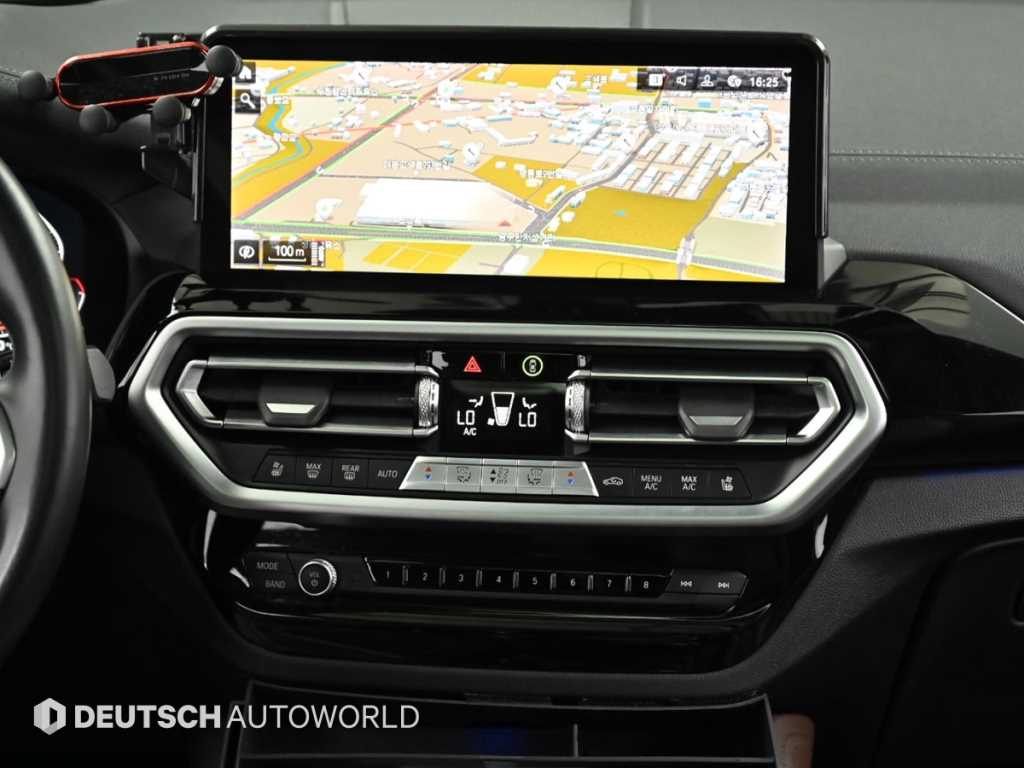 BMW X4 — photo 14