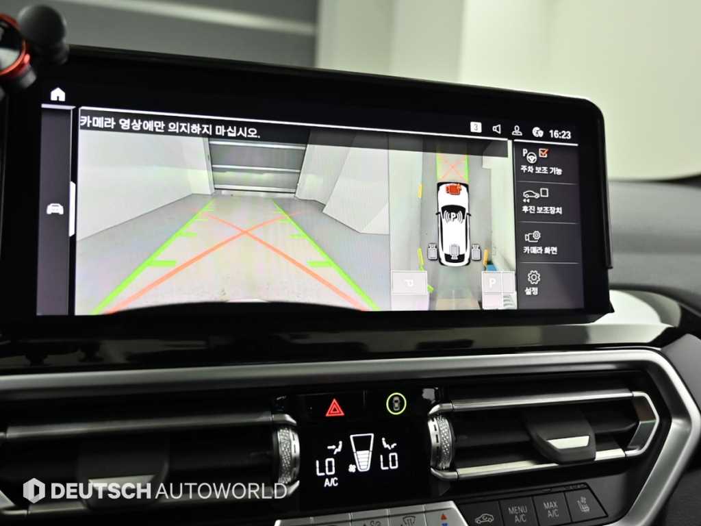 BMW X4 — photo 15