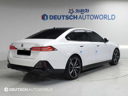 BMW 5-Series — photo 02