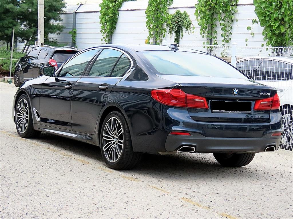 BMW 5-Series — photo 03