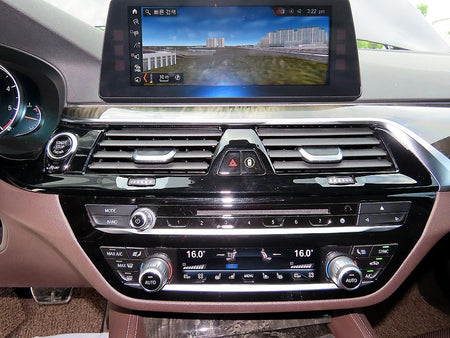 BMW 5-Series — photo 13