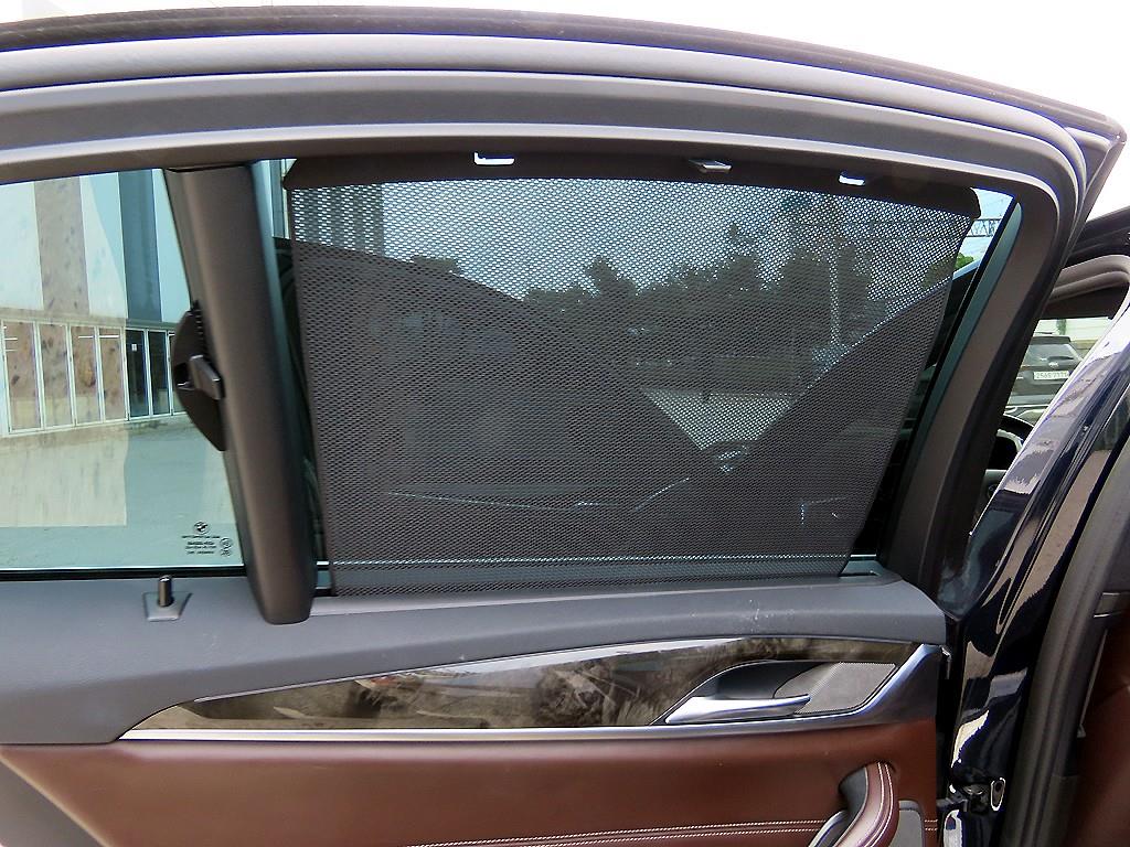 BMW 5-Series — photo 15