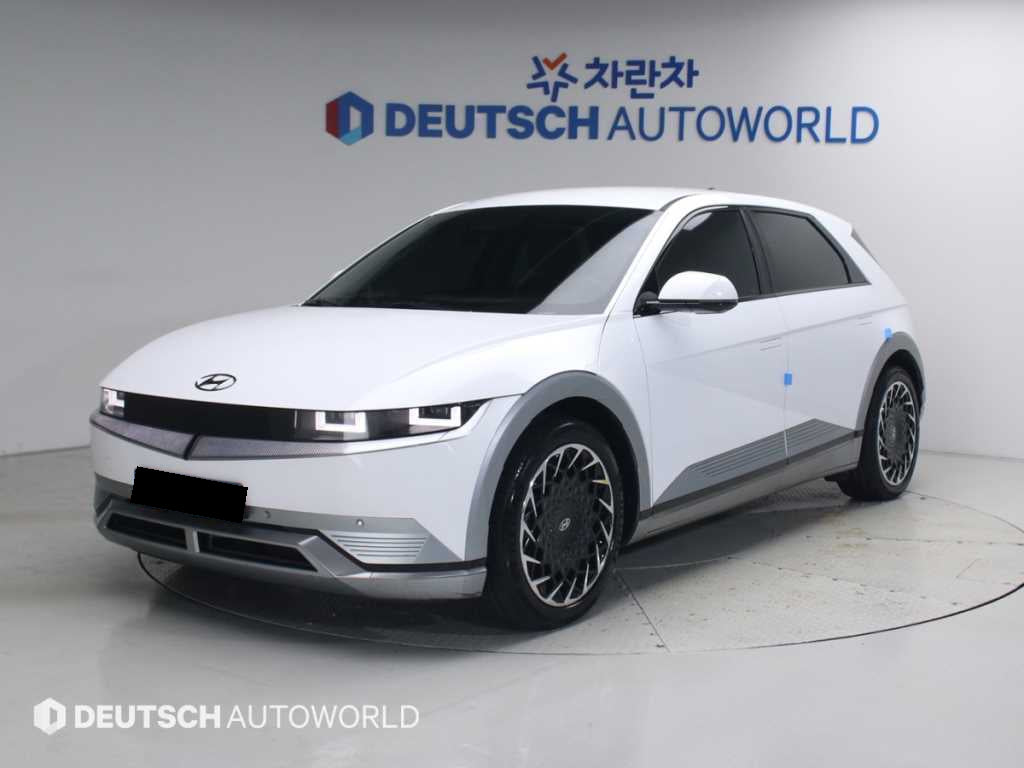 Hyundai Ioniq5 — photo 01