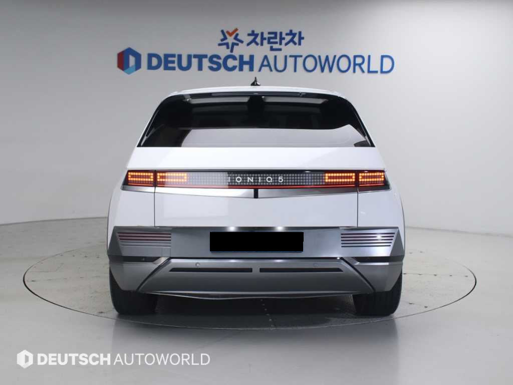 Hyundai Ioniq5 — photo 04