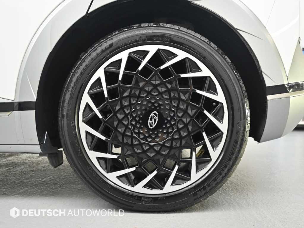 Hyundai Ioniq5 — photo 05