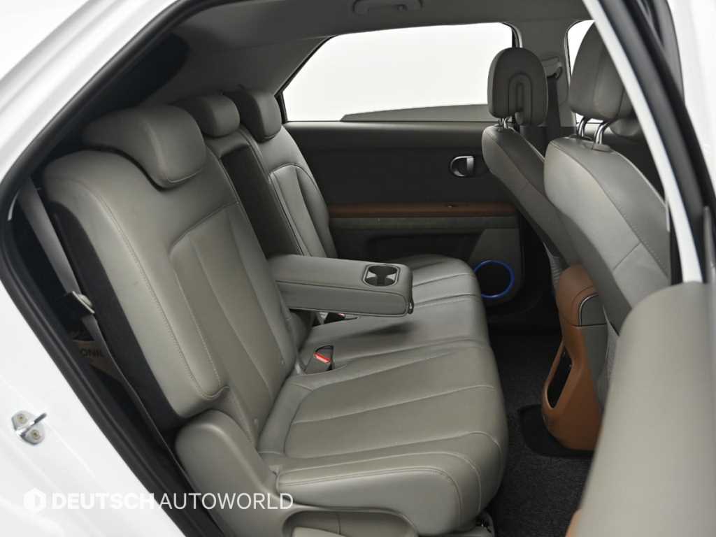 Hyundai Ioniq5 — photo 12