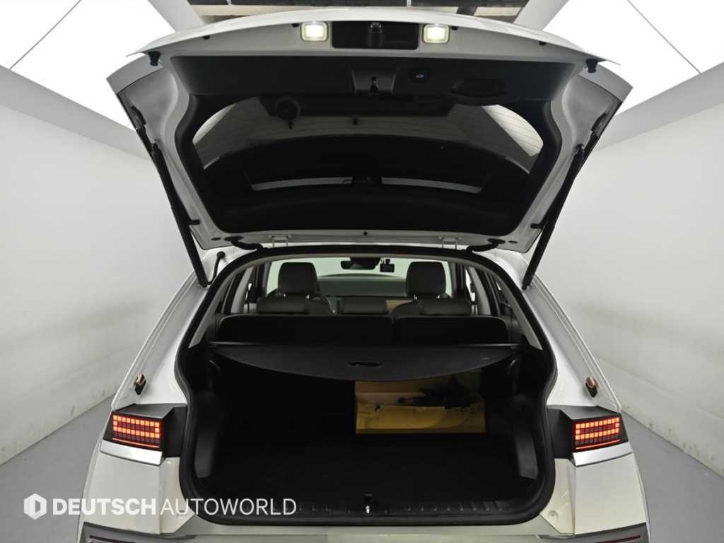 Hyundai Ioniq5 — photo 19
