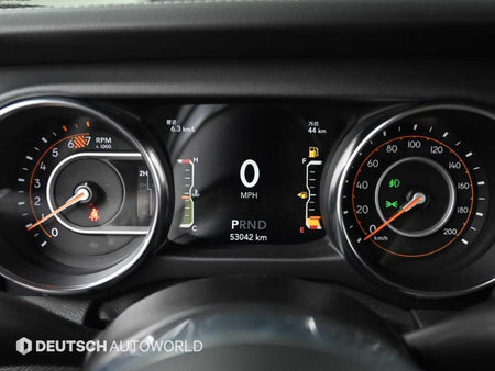Jeep Wrangler — photo 08