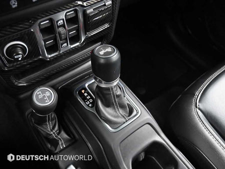 Jeep Wrangler — photo 09