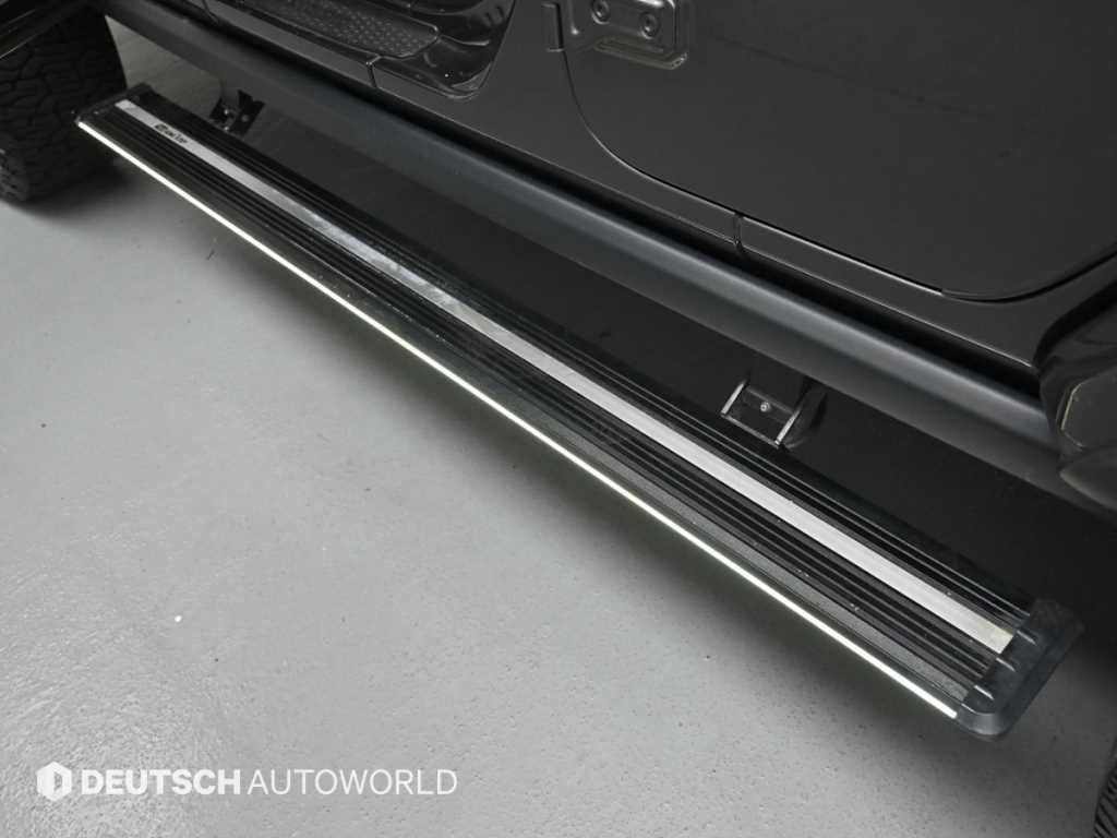 Jeep Wrangler — photo 16