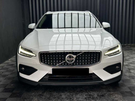 Volvo V60 — photo 01