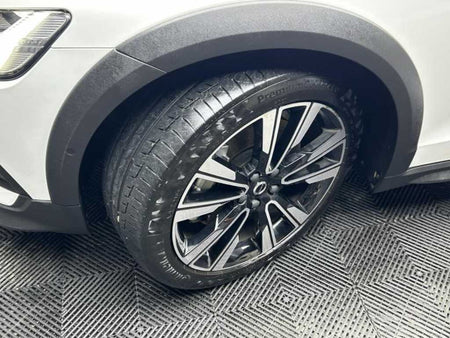 Volvo V60 — photo 19