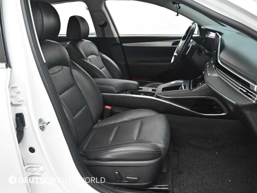 Hyundai Grandeur — photo 16